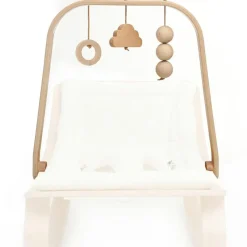 Charlie Crane Arche de jeux Levo avec jouets en bois de hêtre