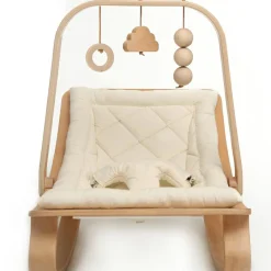 Charlie Crane Arche de jeux Levo avec jouets en bois de hêtre