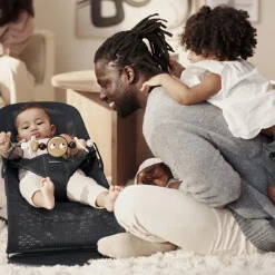 BabyBjörn Arche de jeux pour transat Yeux espiègles noir et blanc