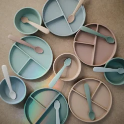 Clearance Assiette à compartiments en silicone avec ventouse Powder blue Assiette