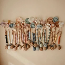 Mushie Attache sucette Eva Blush