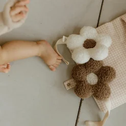 Atelier Wagram Attache tétine Fleur moumoute Beige-Ecru