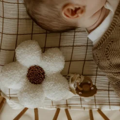 Atelier Wagram Attache tétine Fleur moumoute Ecru-Beige