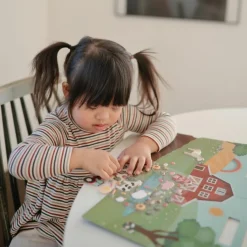 Mushie Autocollants réutilisables Sticker Book Farm