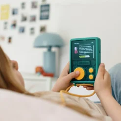 Lunii Baladeur interactif Flam avec coque verte