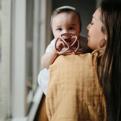 Mushie Balle de dentition en silicone Woodchuck