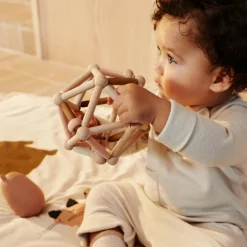 Balle de préhension 2 en 1 Annemette Mustard Multi Mix Balle / Cube D'Activités