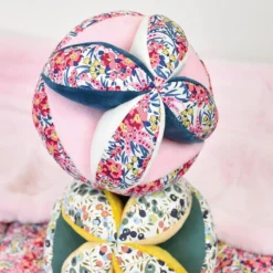 Doudou et Compagnie Balle de préhension Boh'aime Faon (15 cm)