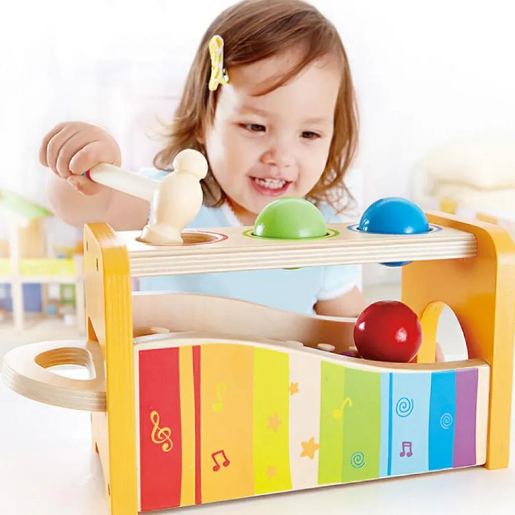 Hape Banc à marteler avec xylophone