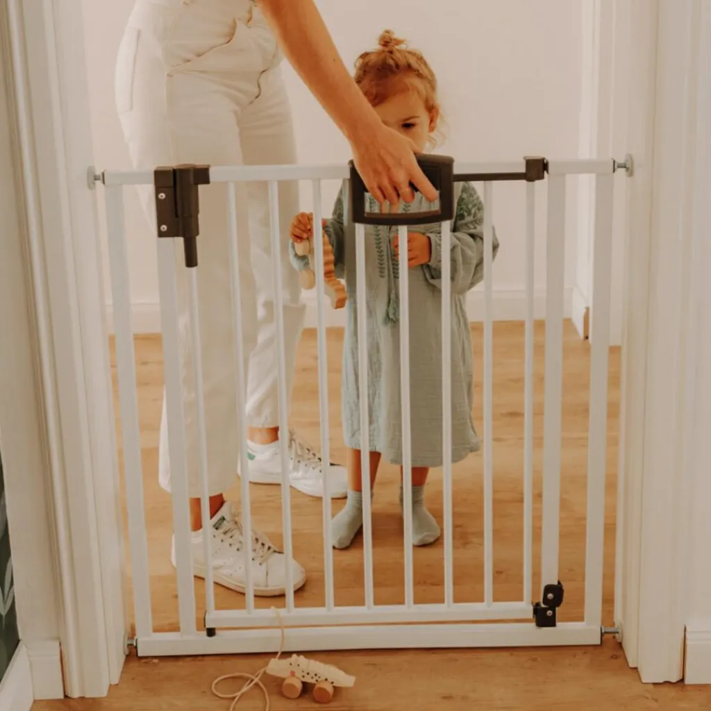 Geuther Barrière de sécurité Easylock Plus pour porte (120 à 128 cm)