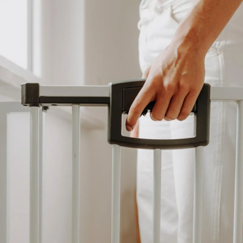 Geuther Barrière de sécurité Easylock Plus pour porte (120 à 128 cm)