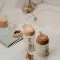 Hot Biberon anti-colique Zerø.Zerø - Taille unique Spécial Allaitement - A Medium (180 ml) Biberon