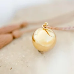 Pleine Lune Bola de grossesse Origine cordon personnalisable (or jaune 18 carats)