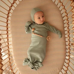 New Bonnet de naissance à nouer Roman Green Bonnet / Moufles Naissance