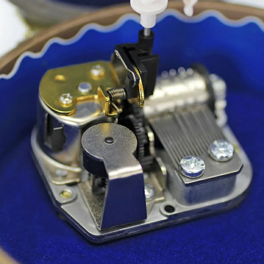 Trousselier Boîte à bijoux musicale ronde Ballerine bleue