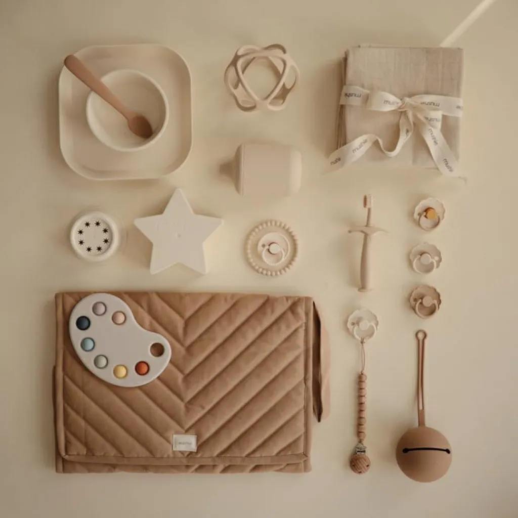 Mushie Brosse à dent d'apprentissage étoile Shifting sand