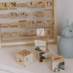 Konges Slojd Cadre de cubes en bois abécédaire