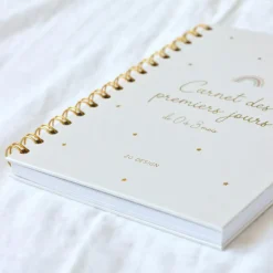 Zü Carnet des premiers jours de bébé (0-3 mois)