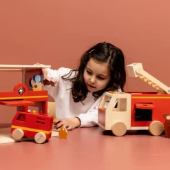 Caserne de pompiers en bois All animals Petites Voitures, Véhicules Et Circuits