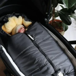 Online Chancelière pour siège-auto bébé en peau d'agneau NAADJA anthracite Chancelière Cosy