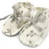 Babyshower Chaussons de naissance en coton Olive Bloom (0-1 mois)
