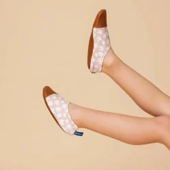 Hot Chaussons tout-terrain Les Petits Marguerites (pointures 21-23) Chaussures D'Eau