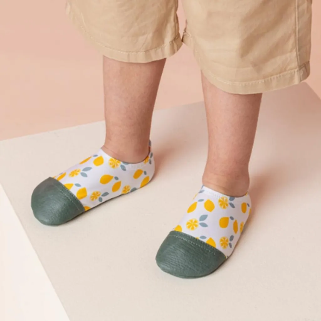 Hot Chaussons tout-terrain Les Petits Citrons Jaunes (pointures 21-23) Chaussures D'Eau