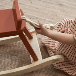 Kid's Concept Cheval à bascule rouge orangé Carl Larsson