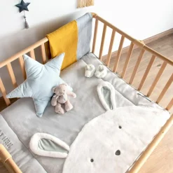 Hot Coffret chaussons hochet Mon tout petit lapin bleu (0-6 mois) Chaussons