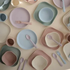 Mushie Coffret repas Round Vanilla (4 pièces)