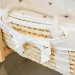 Discount Couffin moïse naturel avec matelas et habillage jersey cœurs Couffin Et Accessoires