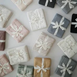 Discount Couverture tricotée en coton bio Textured Dots Off White (80 x 100 cm) Enfant Couverture Bébé Et Enfant