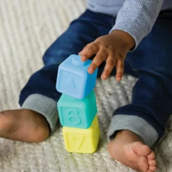 Infantino Cubes soft à empiler