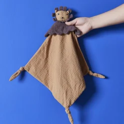 OYOY Mini Doudou plat Lobo le lion