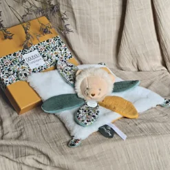 Doudou et Compagnie Doudou plat pétale Lion Boh'aime (27 cm)