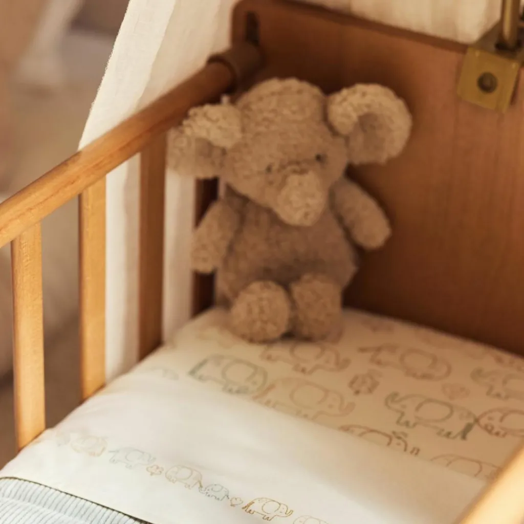 Drap housse en jersey Elephant Tales (40 x 80 cm) Linge De Berceau