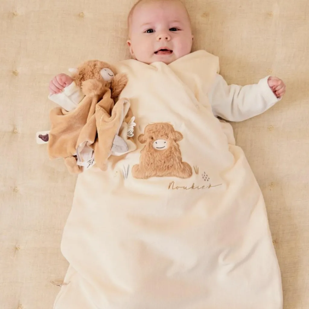 Noukie's Gigoteuse écrue brodée en Veloudoux (70 cm)