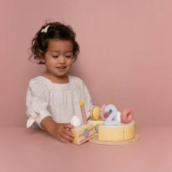 Gâteau d'anniversaire Rose Dînette Et Aliments Factices