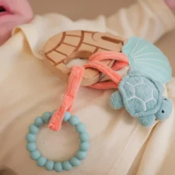 Little Big Friends Hochet en bois Océan