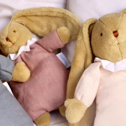 Trousselier Hochet peluche lapin nid d'ange en coton bio vieux rose