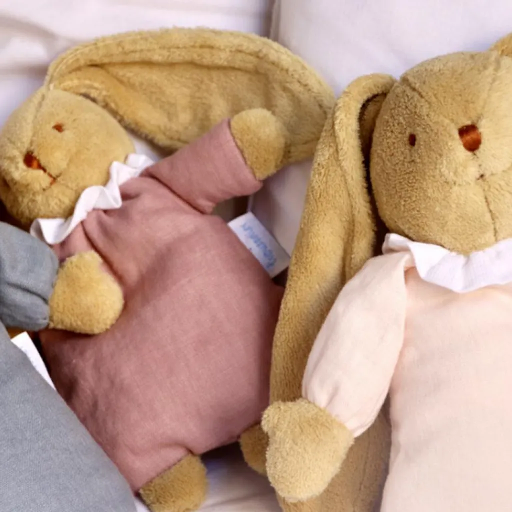 Trousselier Hochet peluche lapin nid d'ange en coton bio vieux rose