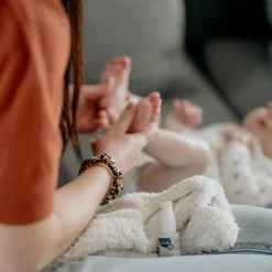 Outlet Huile P'tits Câlins massage bébé (20 ml) Cosmétiques Pour Bébé