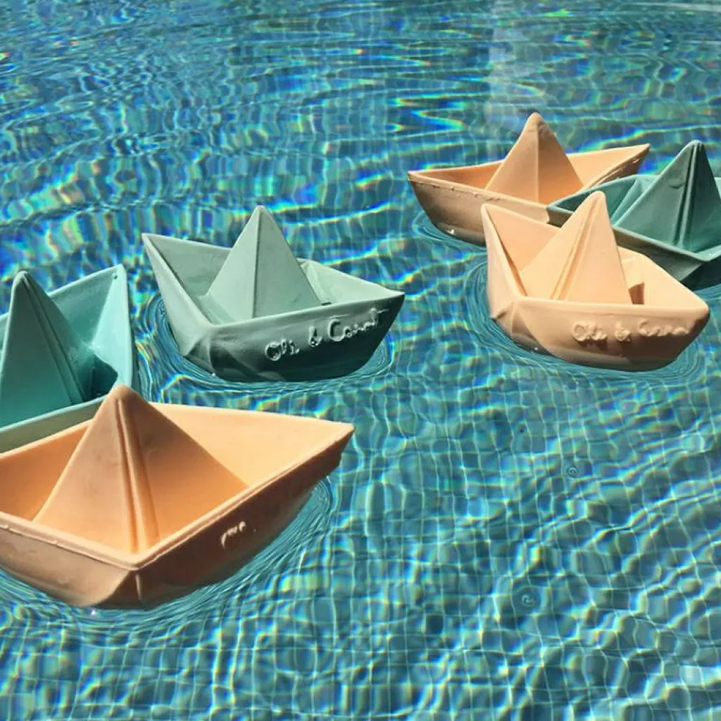 Oli & Carol Jouet de bain bateau Origami latex d'hévéa mint