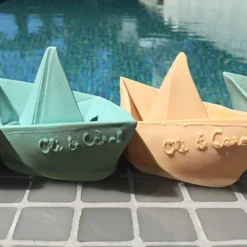 Oli & Carol Jouet de bain bateau Origami latex d'hévéa mint