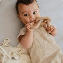 Mushie Jouet de dentition Link Shifting Sand