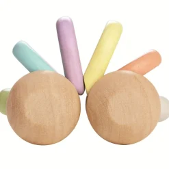 Plan Toys La voiture de bébé pastel