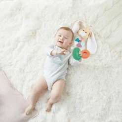 Hape Lapin à empiler en bois et tissu