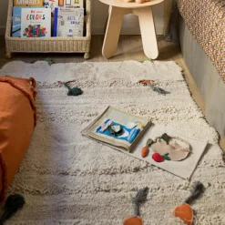 Lorena Canals Livre bébé en coton Cool kids eat healthy x Oli & Carol (30 x 27 cm)