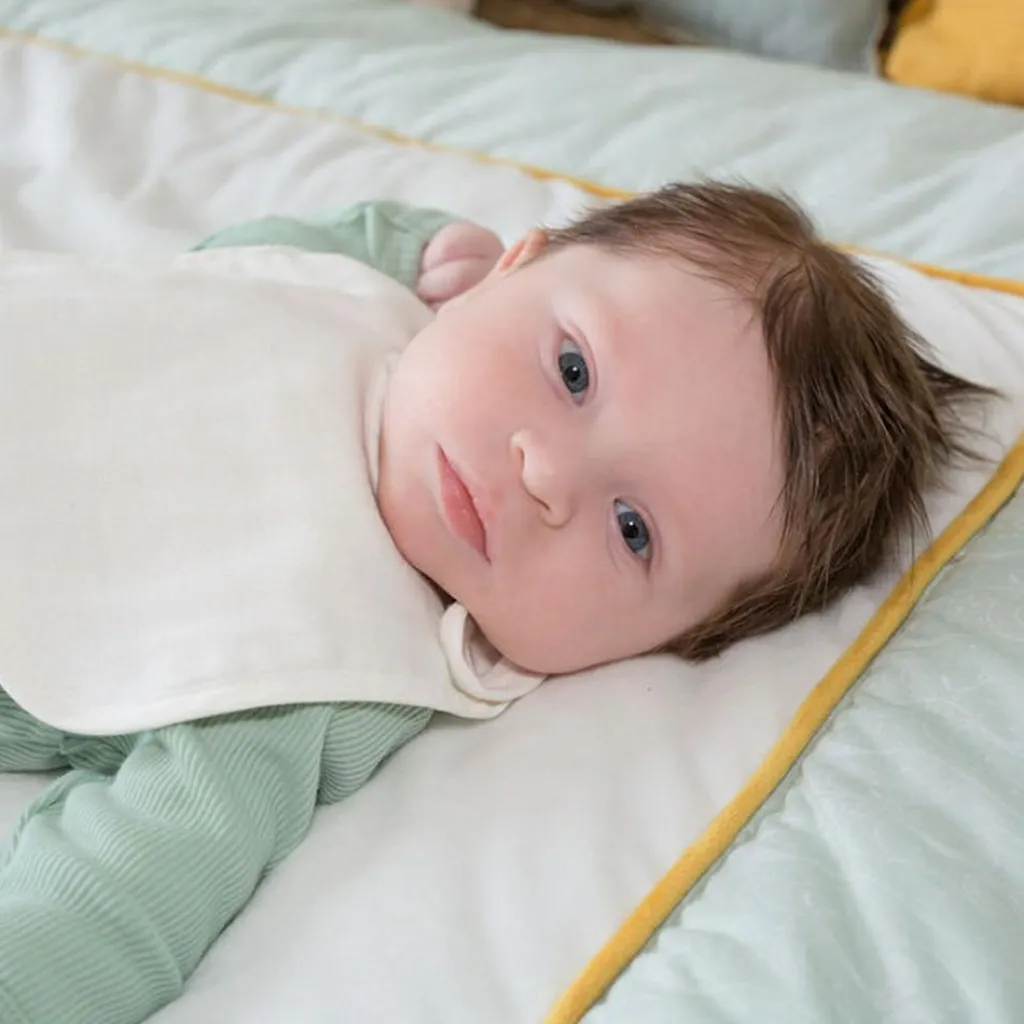 Trois Kilos Sept Lot de 3 bavoirs de naissance Au large de Nova