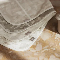 Jollein Lot de 2 bavoirs plastifiés Animals Nougat